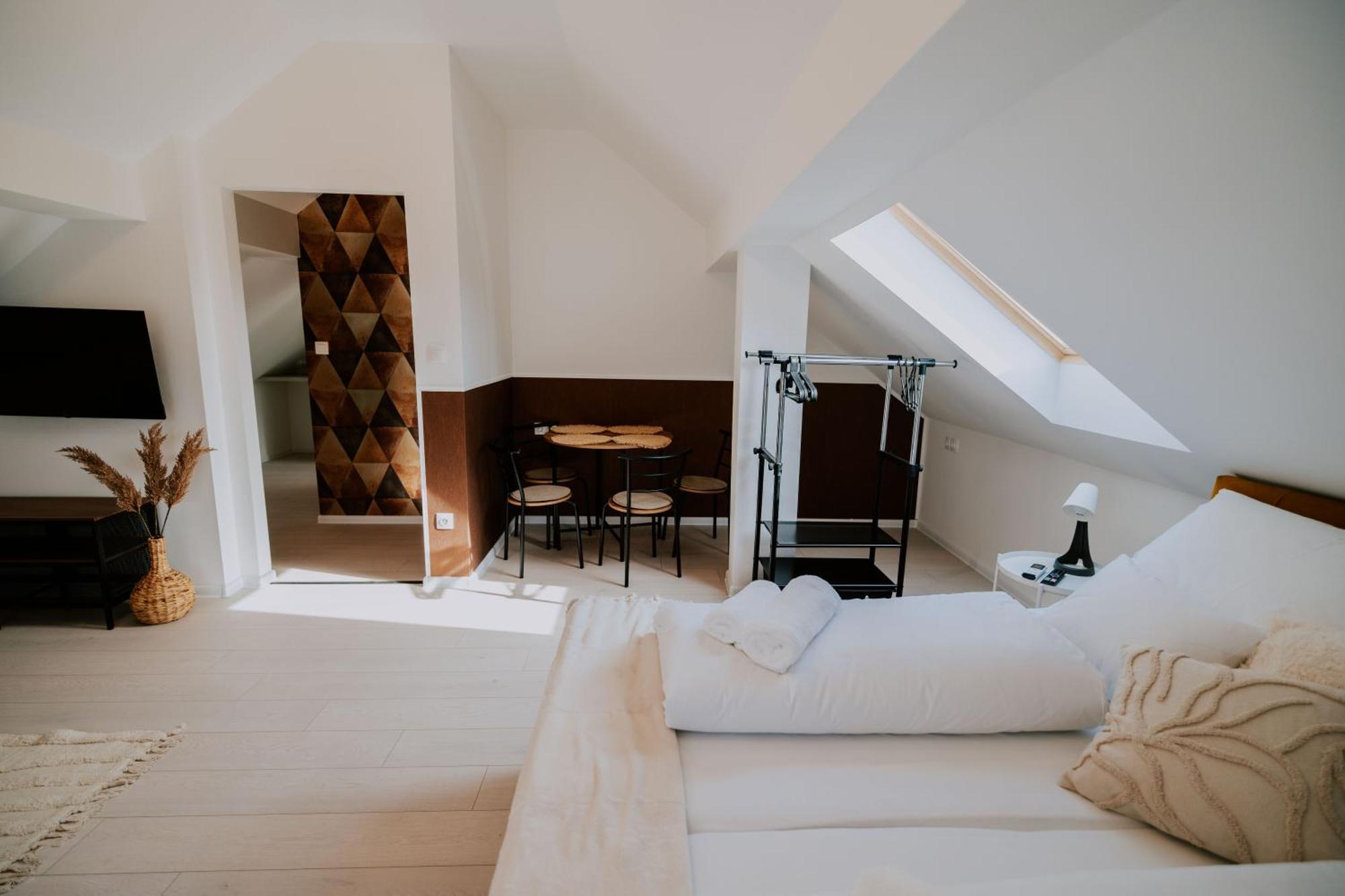 Maison De Luxe Сегед Экстерьер фото